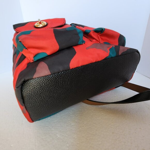 RARE Coach nylon backpack/daypack F11848 in colorful camo with leather straps - Picture 6 of 14